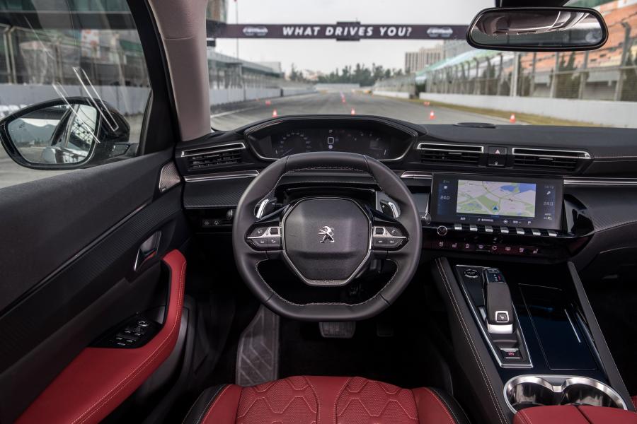 Торпедо Peugeot 508L GT 2018 года  (CN) (фото 28 из 40)